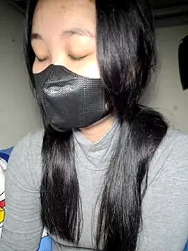 Athena20001 online show from March 4, 5:45 pm