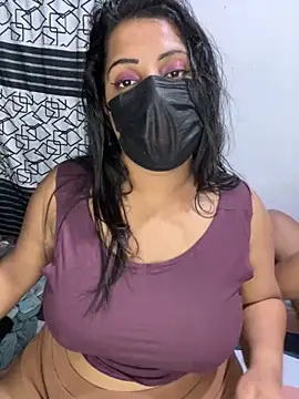 NOORA-GIRL online show from December 5, 1:52 pm