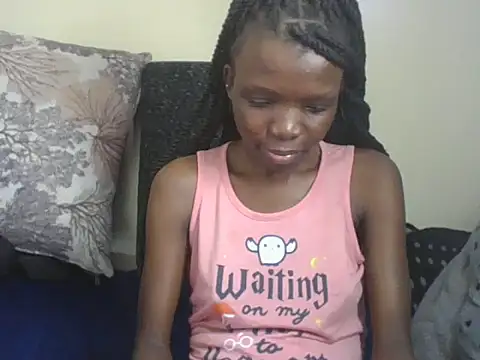 Snapshot of Baddie_Floxxy chatting on June 14, 10:01 pm Baddie Floxxy online show from June 14, 10:01 pm