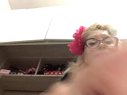 Snapshot of manyaporno chatting on December 4, 2:48 pm manyaporno online show from December 4, 2:48 pm