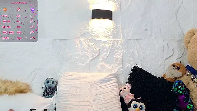 zorravioletta1 online show from September 15, 1:11 pm