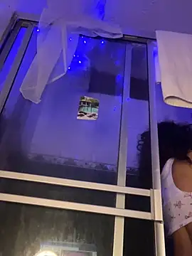 Snapshot of Marie_Rose chatting on December 13, 11:45 am Marie Rose online show from December 13, 11:45 am