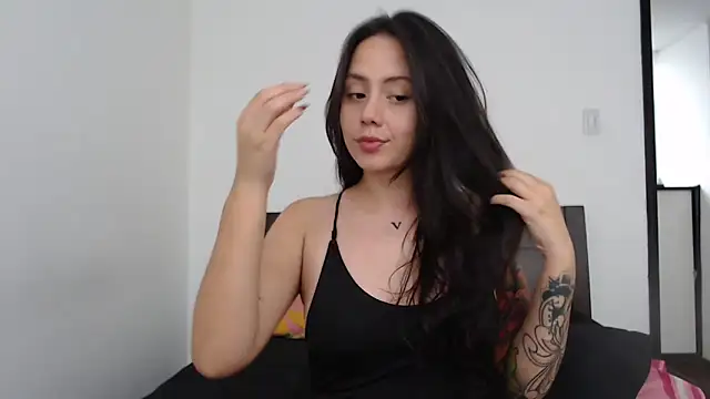 rebecca collin online show from November 11, 4:07 pm