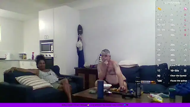 Snapshot of Skoona73 chatting on May 31, 7:59 am Skoona73 online show from May 31, 7:59 am