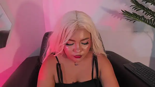 cherry chel online show from January 30, 7:18 am