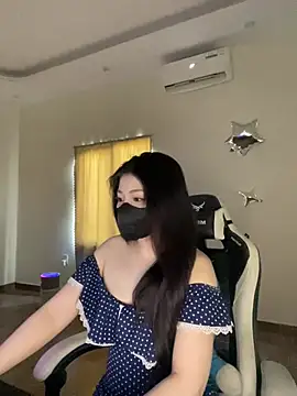 Snapshot of MiMi_0293 chatting on July 13, 8:50 am MiMi 0293 online show from July 13, 8:50 am
