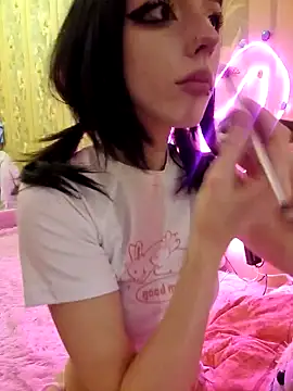 Snapshot of _Alice_0-0 chatting on December 6, 7:45 pm  Alice 0-0 online show from December 6, 7:45 pm