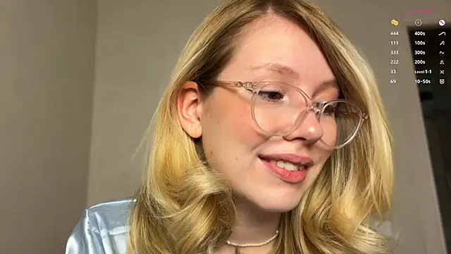 HoneyAudrey online show from January 27, 1:37 am