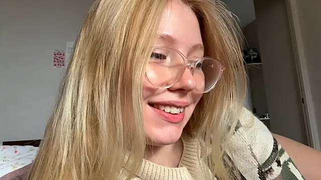 HoneyAudrey online show from September 14, 2:33 am