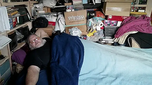 hadeszeuss2 online show from January 16, 2:43 pm