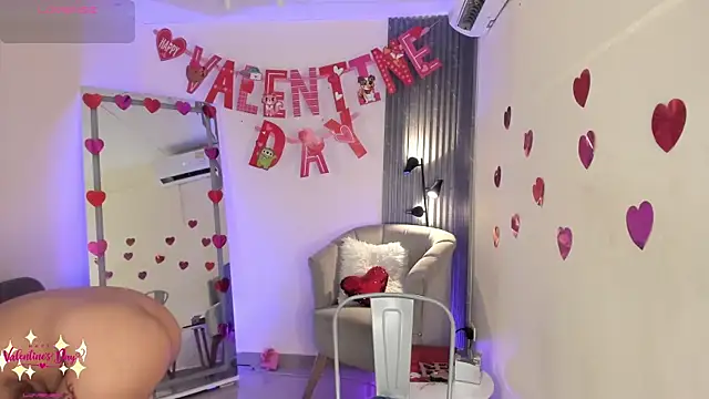 emma alice  online show from February 18, 6:37 pm