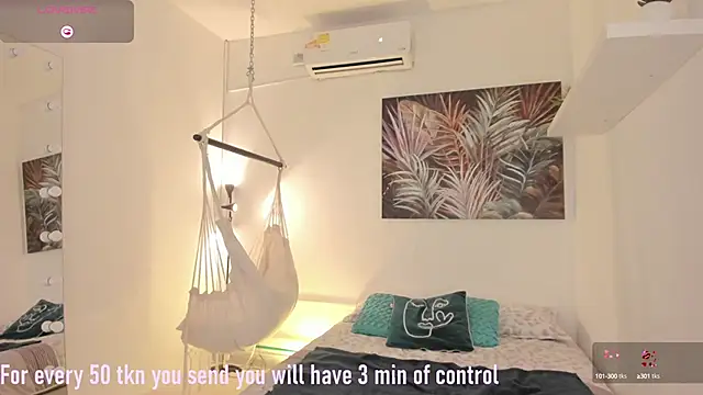 emma alice  online show from March 22, 3:31 pm