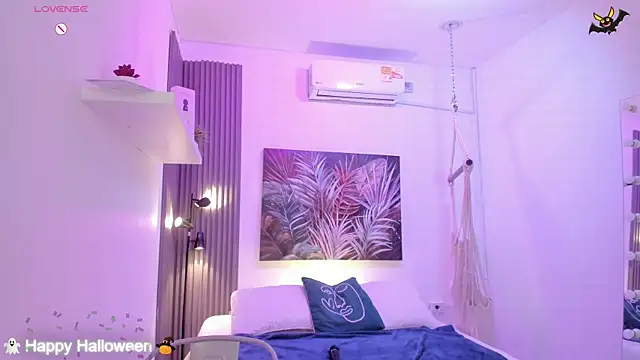 emma alice  online show from October 24, 12:12 pm