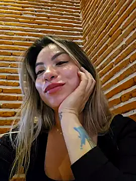 Karen San Miguel online show from January 29, 9:39 pm