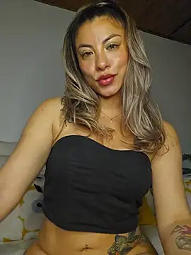 Karen San Miguel online show from March 9, 7:05 pm