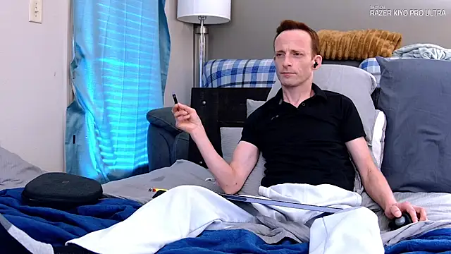 Dilldough405 online show from April 22, 3:24 pm