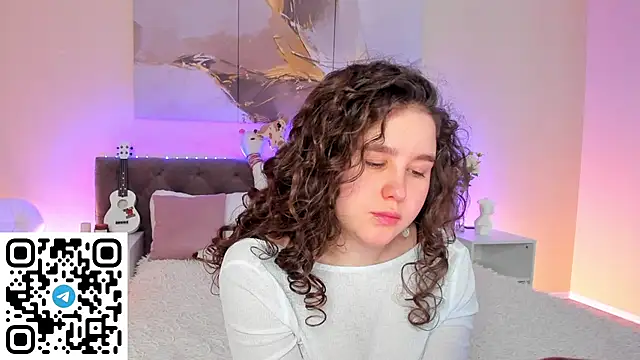 Ariella Sol online show from December 18, 4:20 am