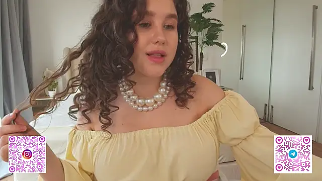 Ariella Sol online show from January 13, 7:08 pm