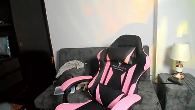 Tender lia online show from November 10, 6:45 am