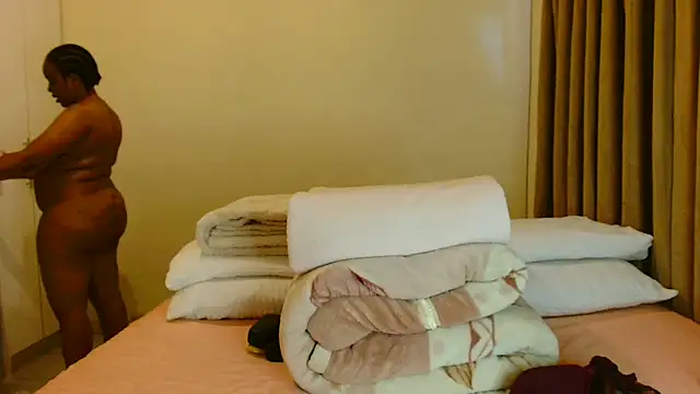 ALEXABOUJEE95 online show from January 6, 3:05 pm