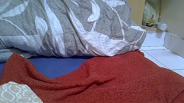 pretty brina online show from November 25, 10:04 am