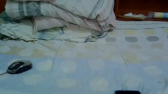 Snapshot of pretty_brina chatting on June 24, 5:06 am pretty brina online show from June 24, 5:06 am