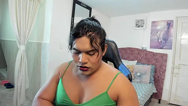 Margoth Montilla online show from January 13, 1:00 am