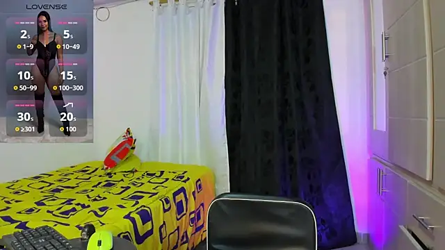 Snapshot of Anahi_Cruz7 chatting on October 23, 2:33 am Anahi Cruz7 online show from October 23, 2:33 am