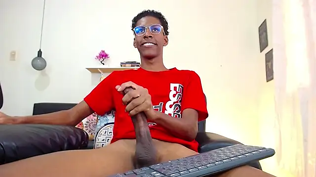 Snapshot of maiki18_ chatting on January 22, 4:33 pm maiki18  online show from January 22, 4:33 pm