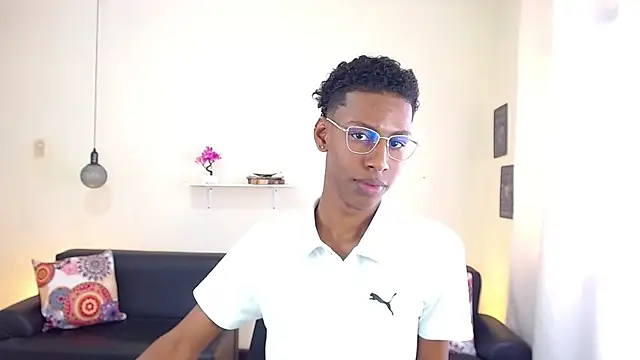 Snapshot of maiki18_ chatting on February 12, 4:55 pm maiki18  online show from February 12, 4:55 pm