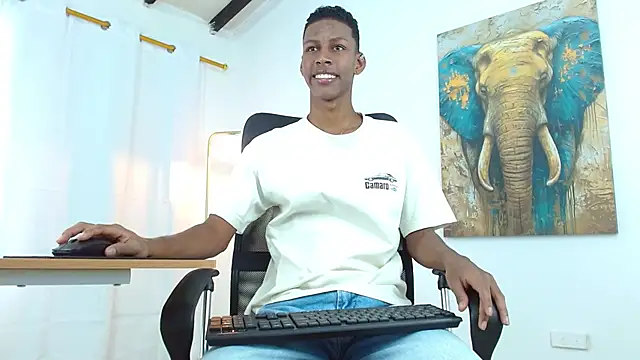 Snapshot of maiki18_ chatting on September 15, 2:06 pm maiki18  online show from September 15, 2:06 pm