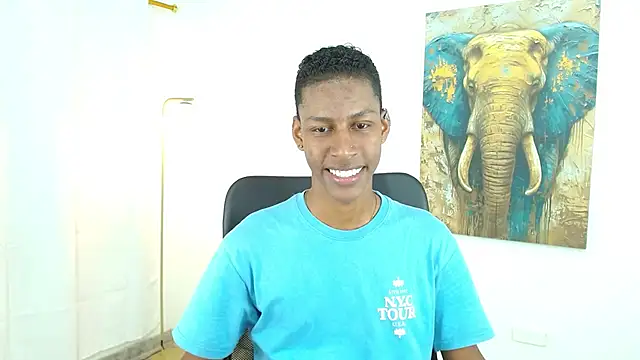 Snapshot of maiki18_ chatting on October 15, 8:53 pm maiki18  online show from October 15, 8:53 pm