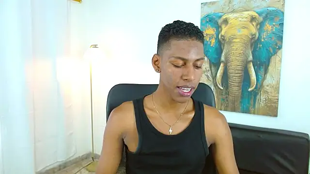 maiki18  online show from November 13, 8:52 pm