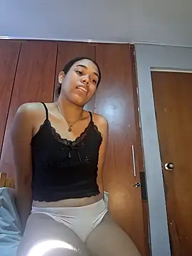 Snapshot of Dena_k_ chatting on May 12, 12:13 pm Dena k online show from May 12, 12:13 pm