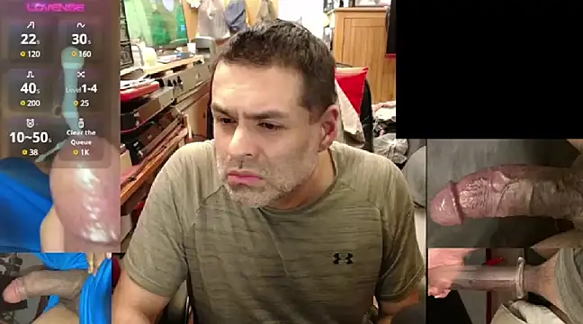 Snapshot of ClampMaster chatting on January 29, 8:56 pm ClampMaster online show from January 29, 8:56 pm