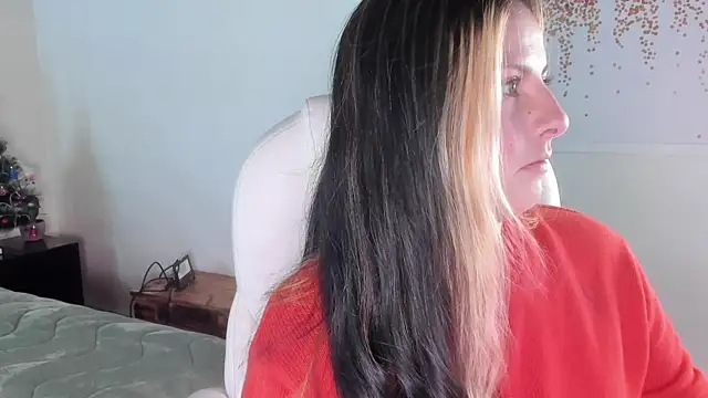 Snapshot of brandy_sweet_ chatting on December 7, 1:18 pm brandy sweet  online show from December 7, 1:18 pm