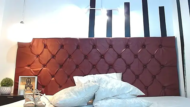 MariaJoseWalker online show from December 12, 8:10 pm