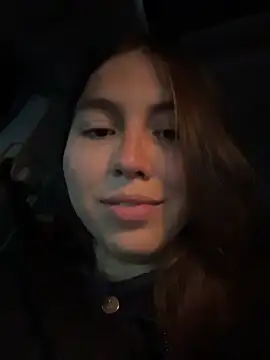 Emily Rowley online show from December 22, 4:09 am