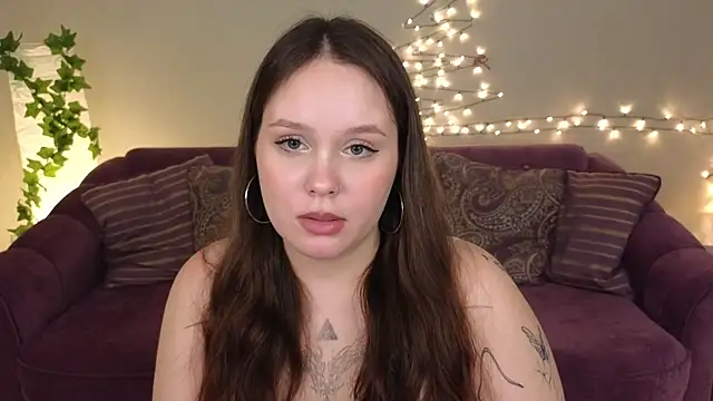 Snapshot of miki_miki_cutie_ chatting on December 16, 8:16 pm miki miki cutie online show from December 16, 8:16 pm