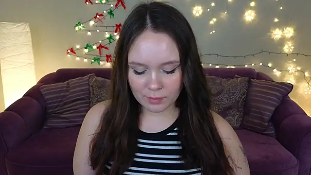 Snapshot of miki_miki_cutie_ chatting on December 21, 11:13 pm miki miki cutie online show from December 21, 11:13 pm