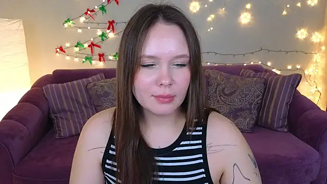 Snapshot of miki_miki_cutie_ chatting on December 24, 11:00 pm miki miki cutie online show from December 24, 11:00 pm