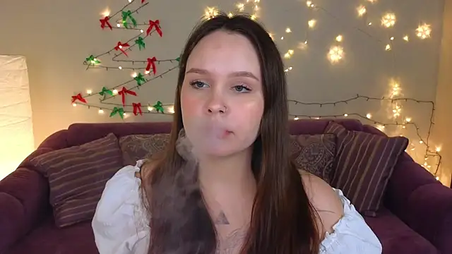 Snapshot of miki_miki_cutie_ chatting on December 25, 7:34 pm miki miki cutie online show from December 25, 7:34 pm