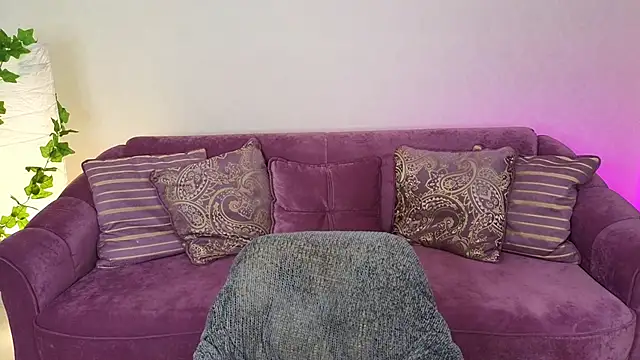 Snapshot of miki_miki_cutie_ chatting on January 13, 5:02 pm miki miki cutie online show from January 13, 5:02 pm