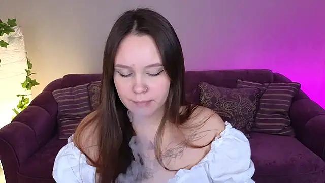 Snapshot of miki_miki_cutie_ chatting on January 17, 9:06 pm miki miki cutie online show from January 17, 9:06 pm