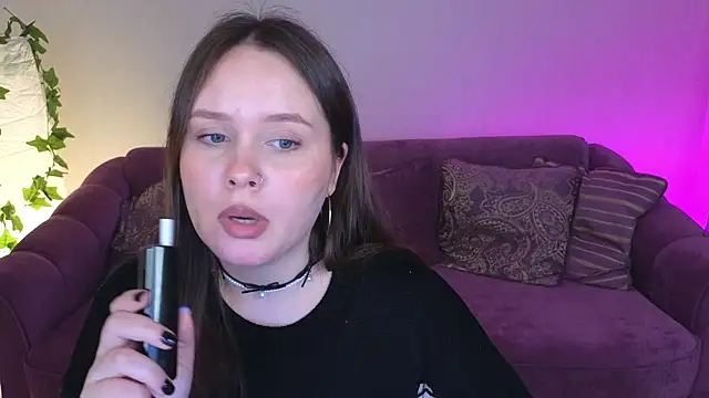 Snapshot of miki_miki_cutie_ chatting on January 26, 11:08 pm miki miki cutie online show from January 26, 11:08 pm