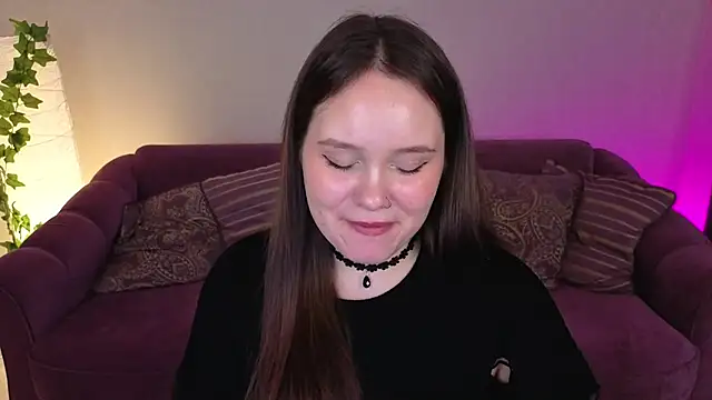 Snapshot of miki_miki_cutie_ chatting on February 4, 2:07 am miki miki cutie online show from February 4, 2:07 am