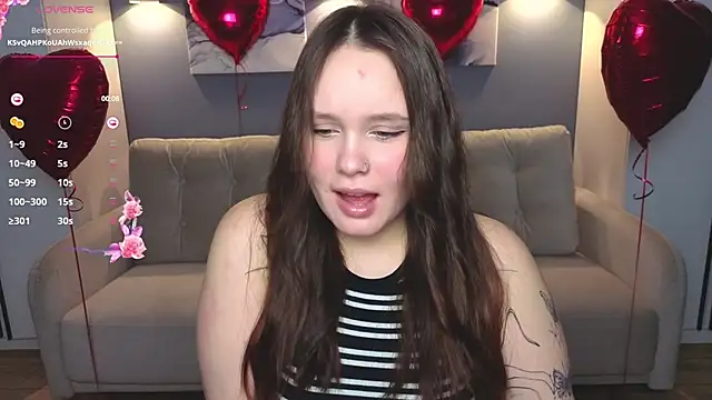 Snapshot of miki_miki_cutie_ chatting on February 14, 8:05 pm miki miki cutie online show from February 14, 8:05 pm