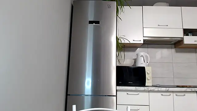 SierraSky  online show from March 3, 6:12 pm