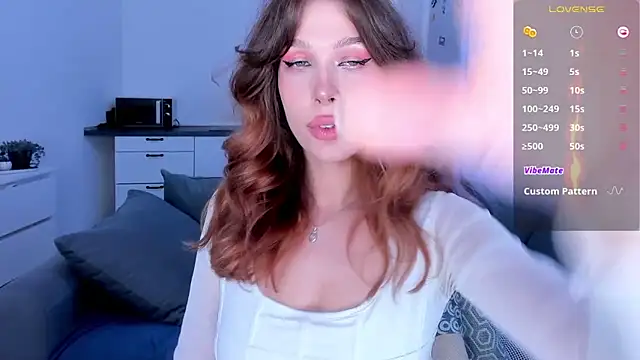 tenderdreams online show from September 19, 10:10 pm