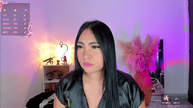 Snapshot of Sarahballiston_ chatting on February 12, 11:20 pm Sarahballiston  online show from February 12, 11:20 pm